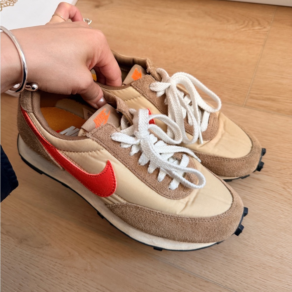 Nike Daybreak SP 'Vegas Gold', Mens 6 / Women's 7.5